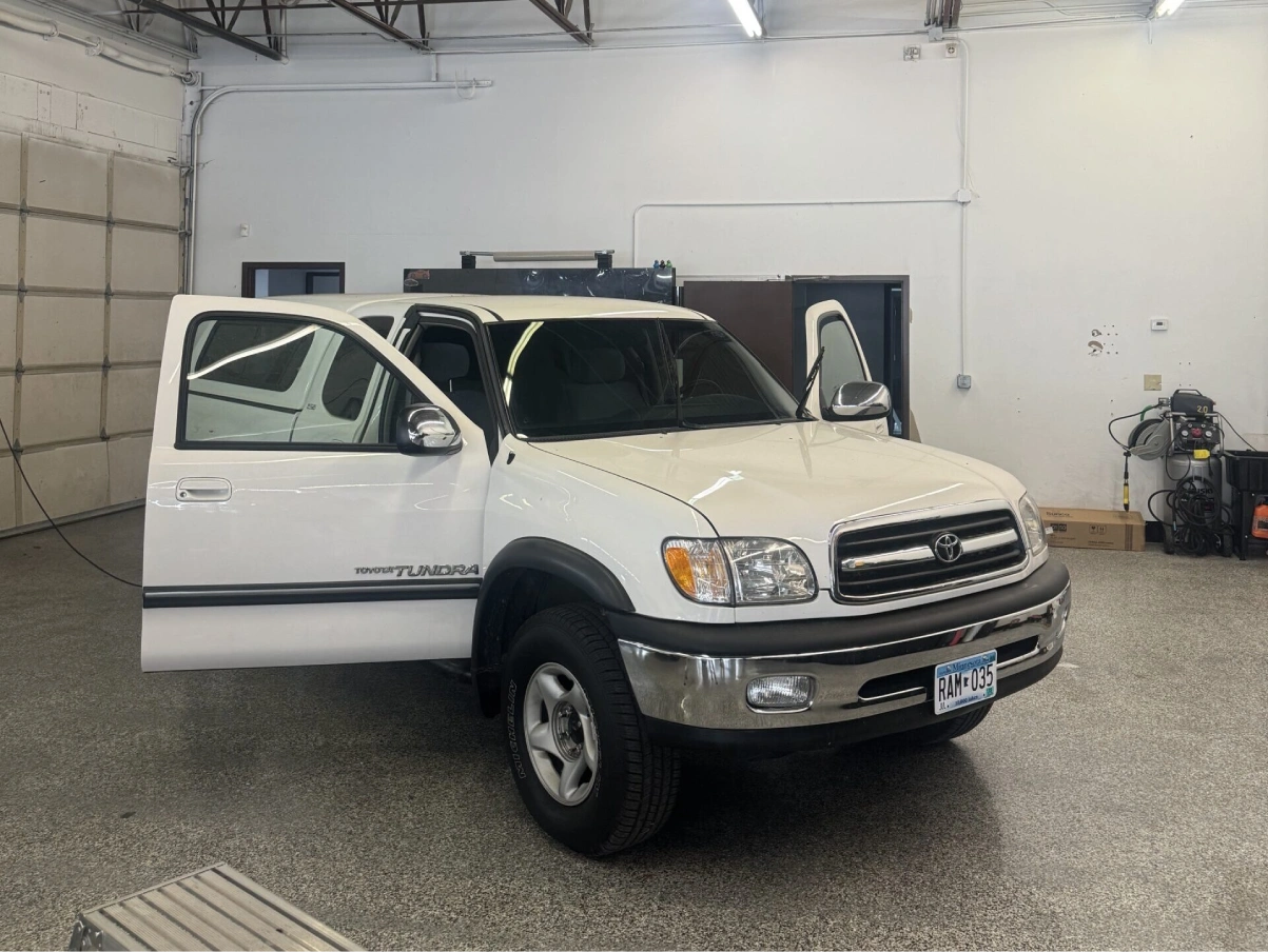 Auto-Glass-Repair-Replacement-Eden Prairie